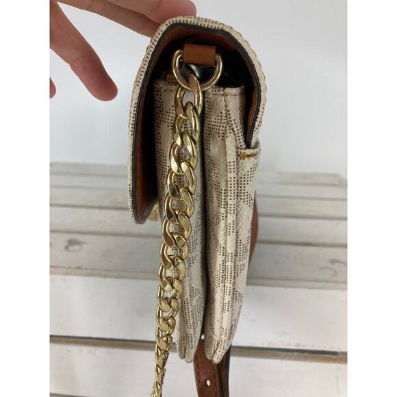 MICHAEL KORS, SMALL IVORY SIGNAURE LEATHER CROSSBODY BAG - Picture 6 of 14